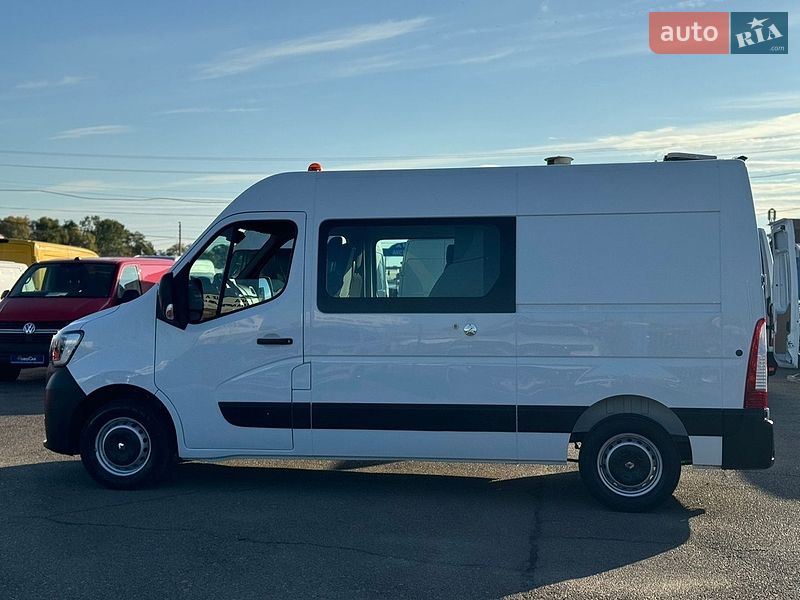 Грузопассажирский фургон Renault Master 2020 в Киеве