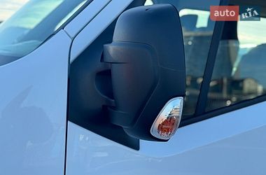 Грузопассажирский фургон Renault Master 2020 в Киеве