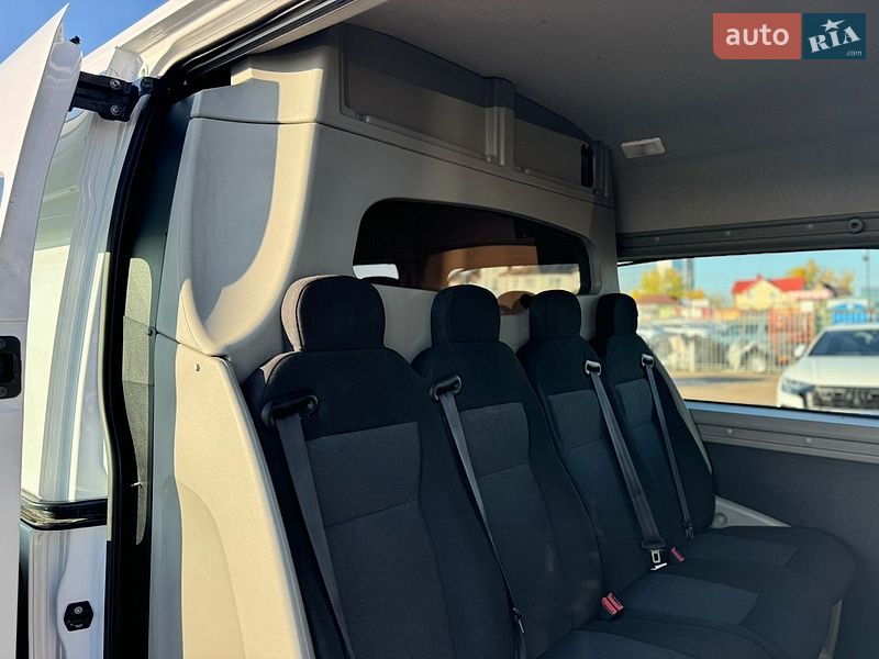 Грузопассажирский фургон Renault Master 2020 в Киеве