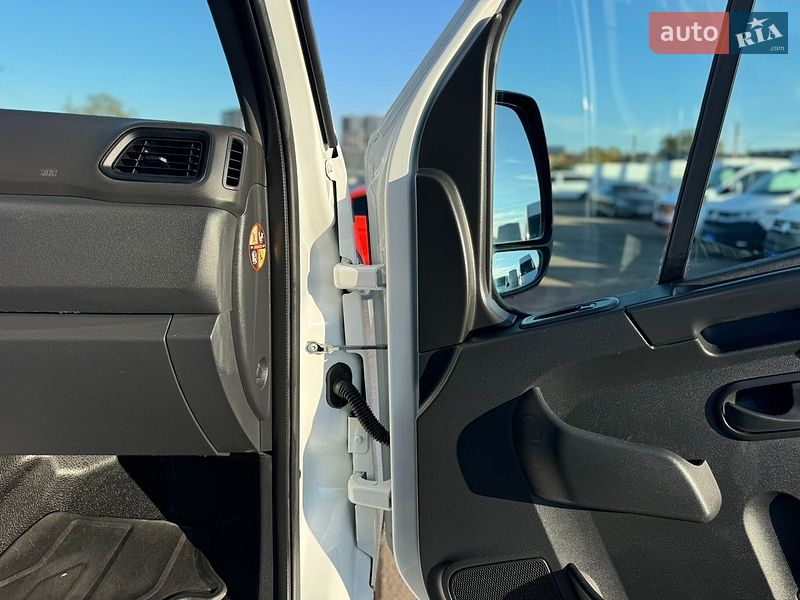 Грузопассажирский фургон Renault Master 2020 в Киеве