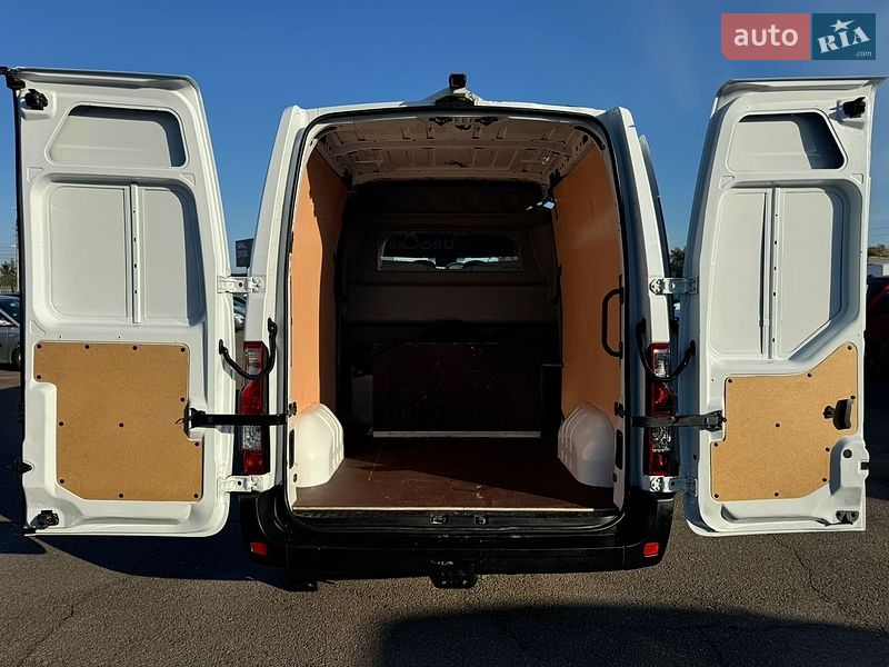 Грузопассажирский фургон Renault Master 2020 в Киеве