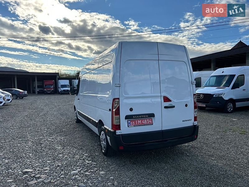 Вантажний фургон Renault Master 2018 в Хусті