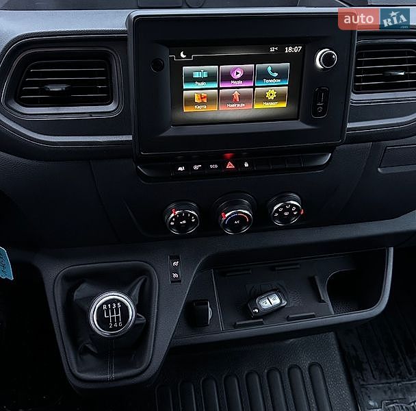 Грузовой фургон Renault Master 2021 в Луцке