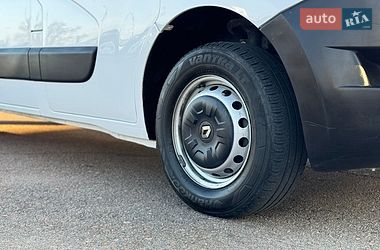 Грузопассажирский фургон Renault Master 2018 в Киеве
