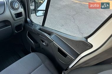 Грузопассажирский фургон Renault Master 2018 в Киеве