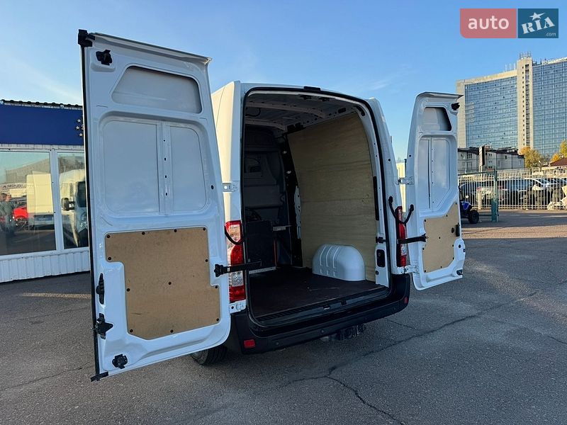 Грузопассажирский фургон Renault Master 2018 в Киеве