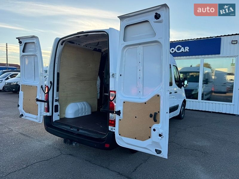 Грузопассажирский фургон Renault Master 2018 в Киеве