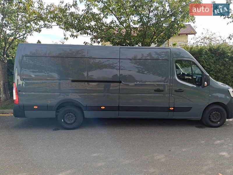 Грузовой фургон Renault Master 2022 в Ровно