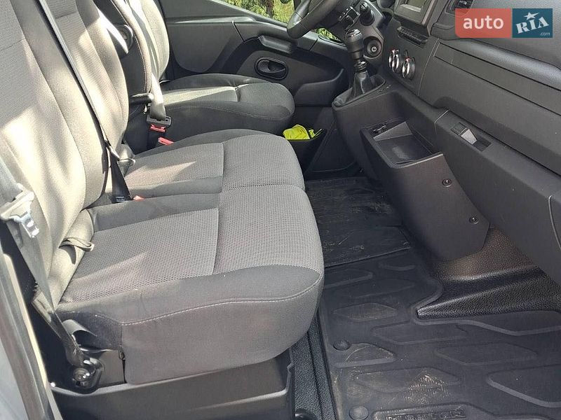 Грузовой фургон Renault Master 2022 в Ровно