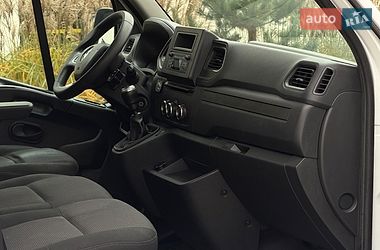 Вантажний фургон Renault Master 2021 в Луцьку