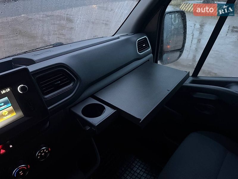Грузовой фургон Renault Master 2023 в Днепре
