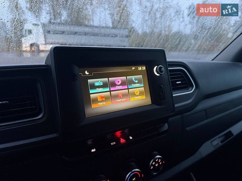Грузовой фургон Renault Master 2023 в Днепре