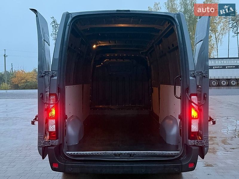 Грузовой фургон Renault Master 2023 в Днепре