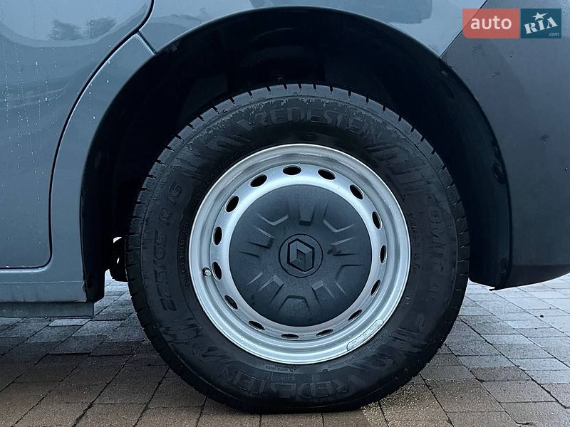 Грузовой фургон Renault Master 2023 в Днепре