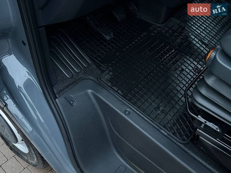 Грузовой фургон Renault Master 2023 в Днепре