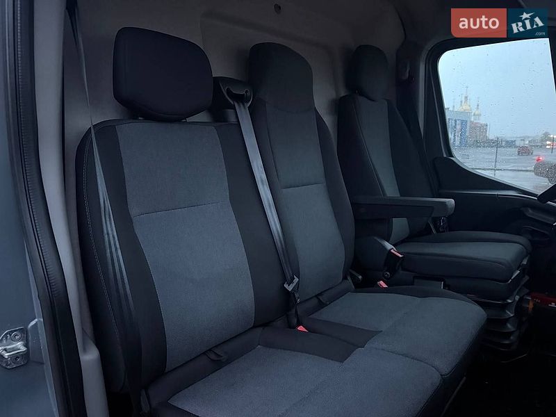 Грузовой фургон Renault Master 2023 в Днепре