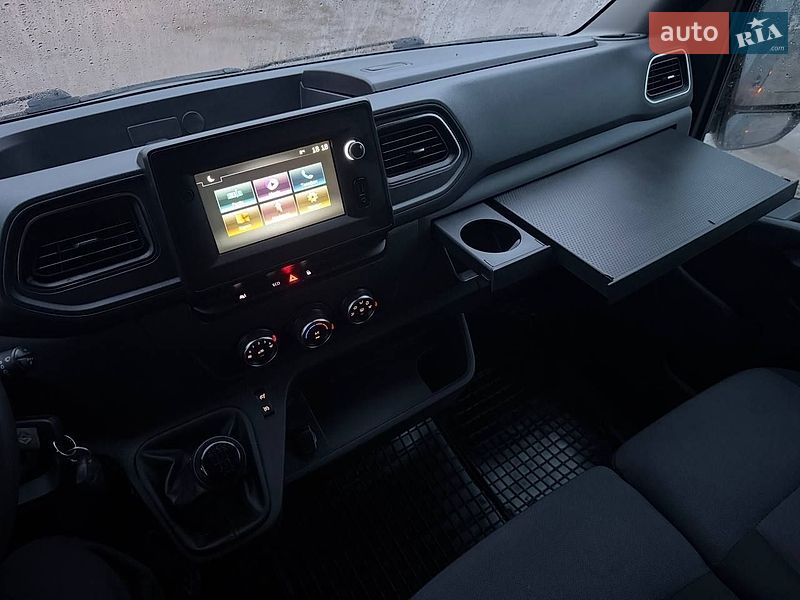 Грузовой фургон Renault Master 2023 в Днепре