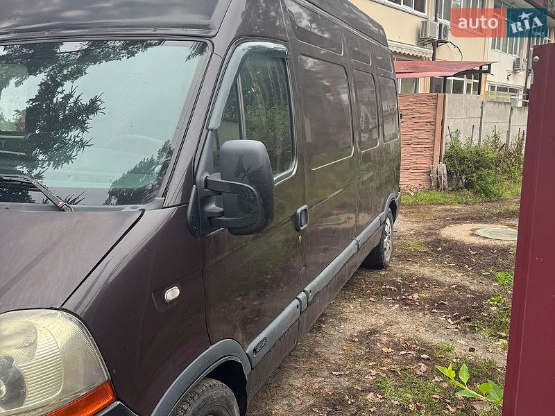 Грузовой фургон Renault Master 2004 в Ирпене