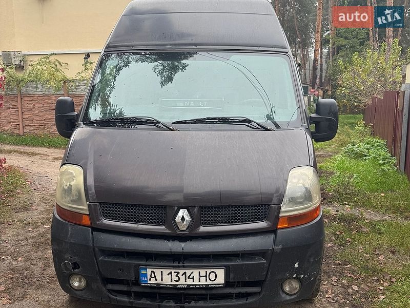 Грузовой фургон Renault Master 2004 в Ирпене