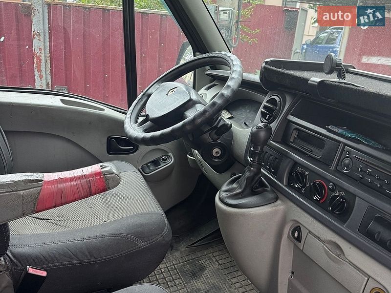 Грузовой фургон Renault Master 2004 в Ирпене