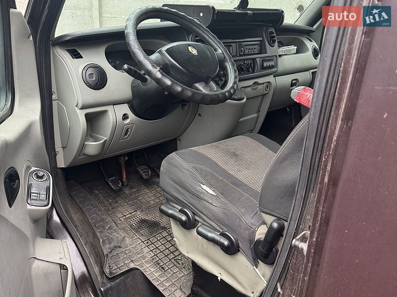 Грузовой фургон Renault Master 2004 в Ирпене