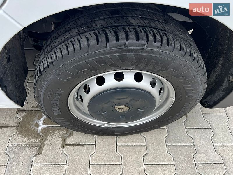 Вантажний фургон Renault Master 2022 в Дубні