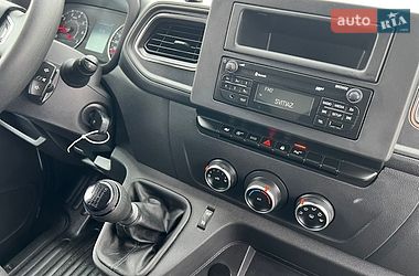 Вантажний фургон Renault Master 2022 в Дубні