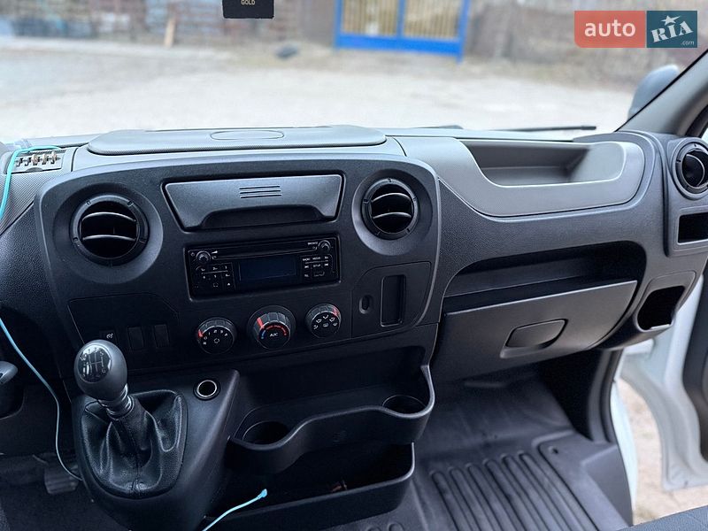 Тентованый Renault Master 2016 в Львове