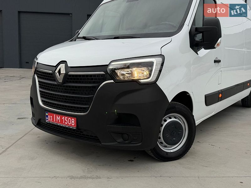 Вантажний фургон Renault Master 2022 в Дубні