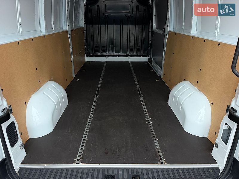 Вантажний фургон Renault Master 2022 в Дубні