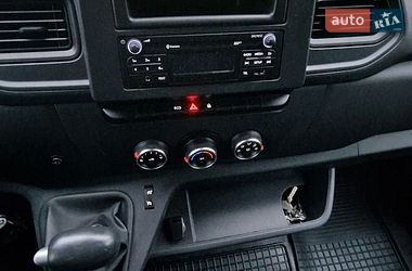 Грузовой фургон Renault Master 2020 в Пустомытах