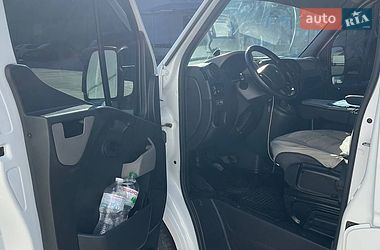 Вантажний фургон Renault Master 2015 в Києві