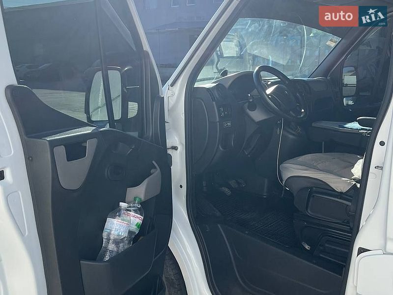 Вантажний фургон Renault Master 2015 в Києві