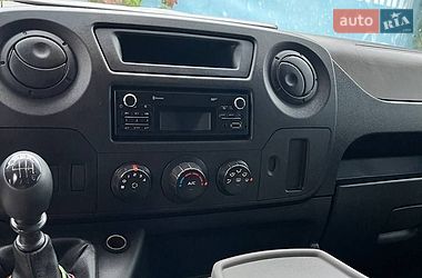 Вантажний фургон Renault Master 2015 в Києві