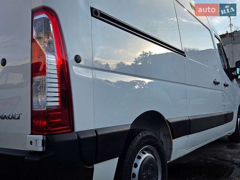Грузовой фургон Renault Master 2023 в Днепре