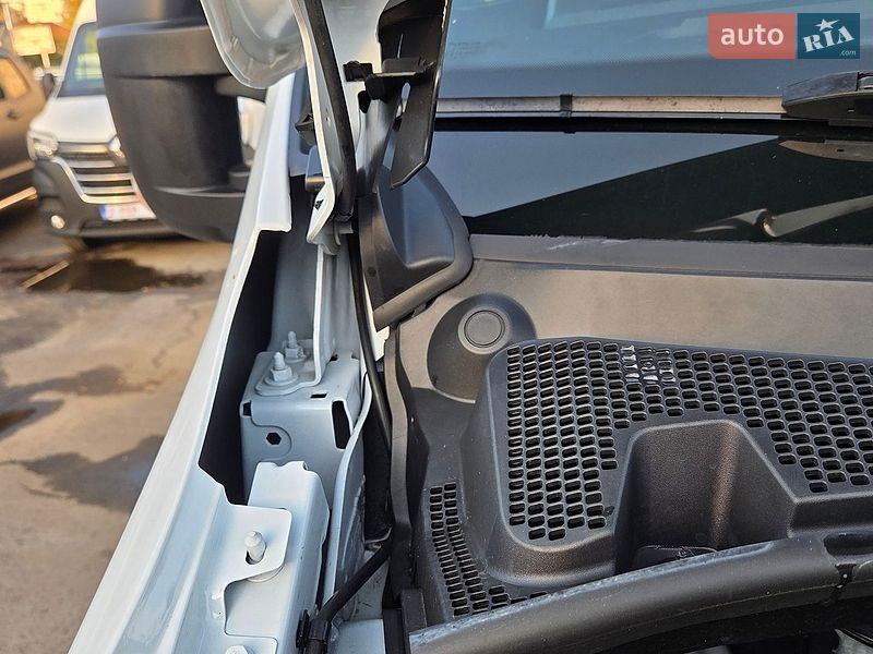 Грузовой фургон Renault Master 2023 в Днепре