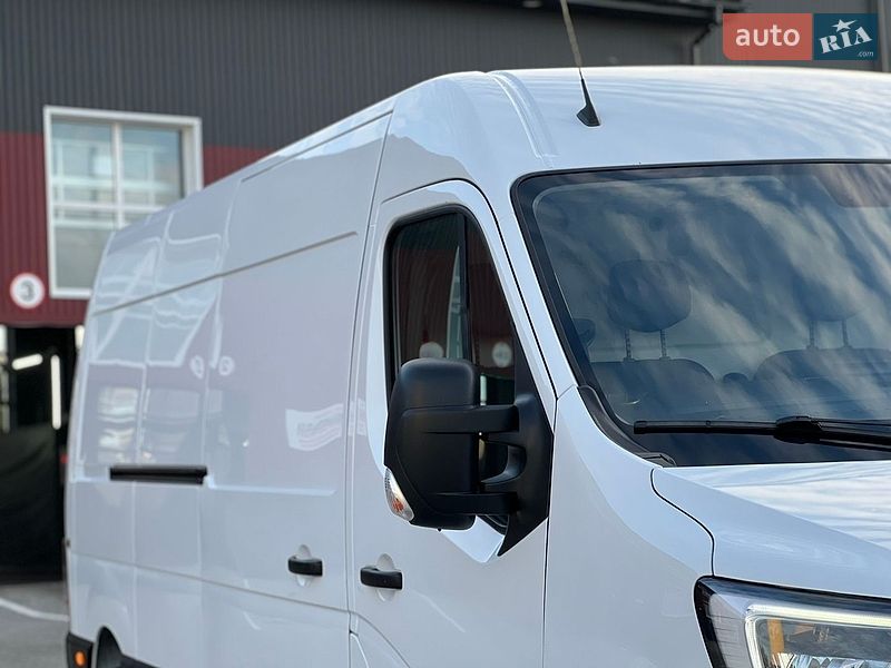 Грузовой фургон Renault Master 2023 в Дубно