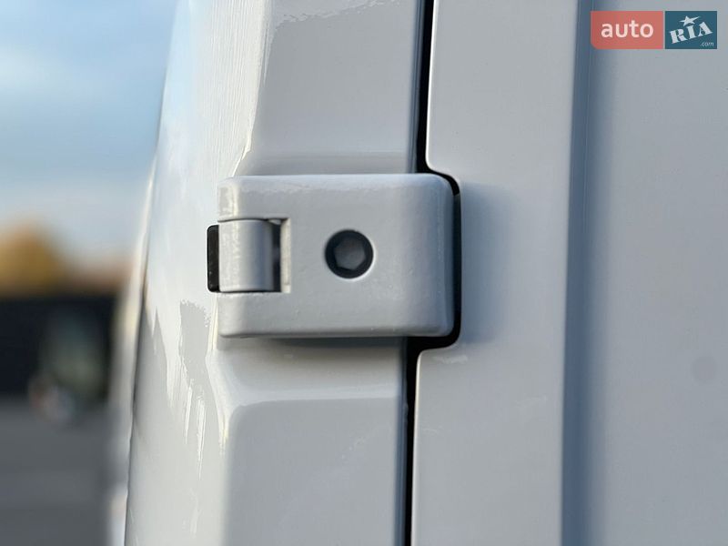 Грузовой фургон Renault Master 2023 в Дубно