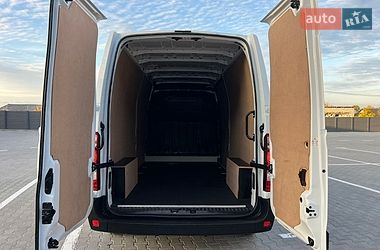 Грузовой фургон Renault Master 2023 в Дубно