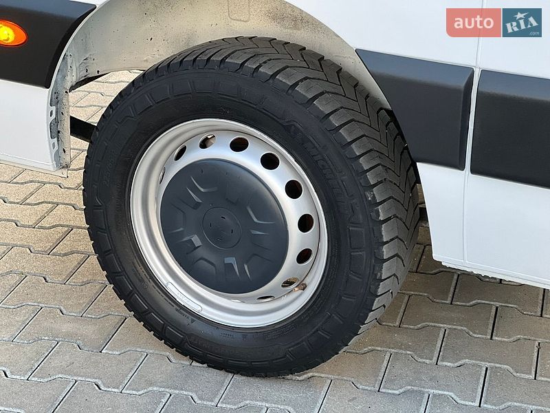 Грузовой фургон Renault Master 2023 в Дубно