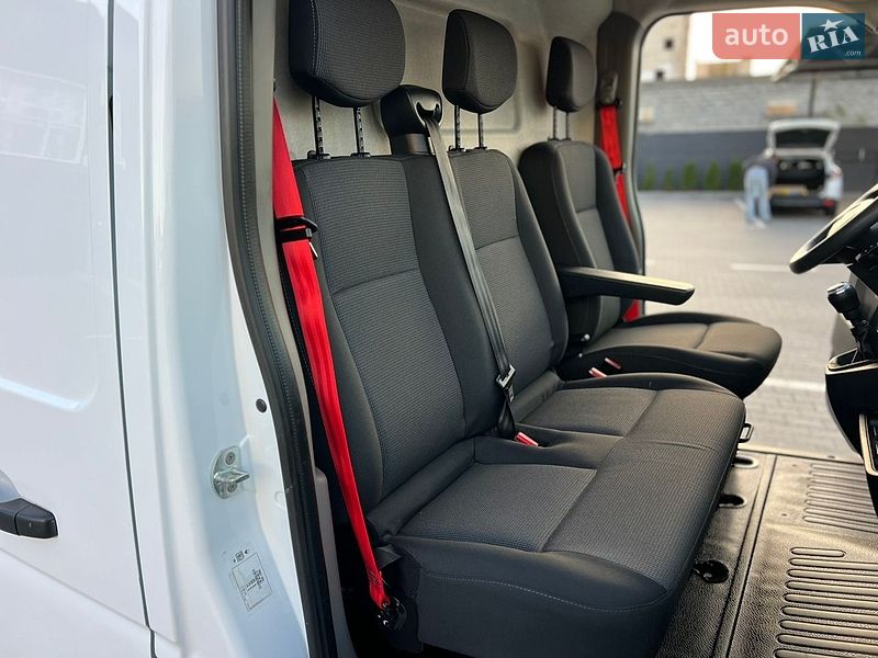 Грузовой фургон Renault Master 2023 в Дубно