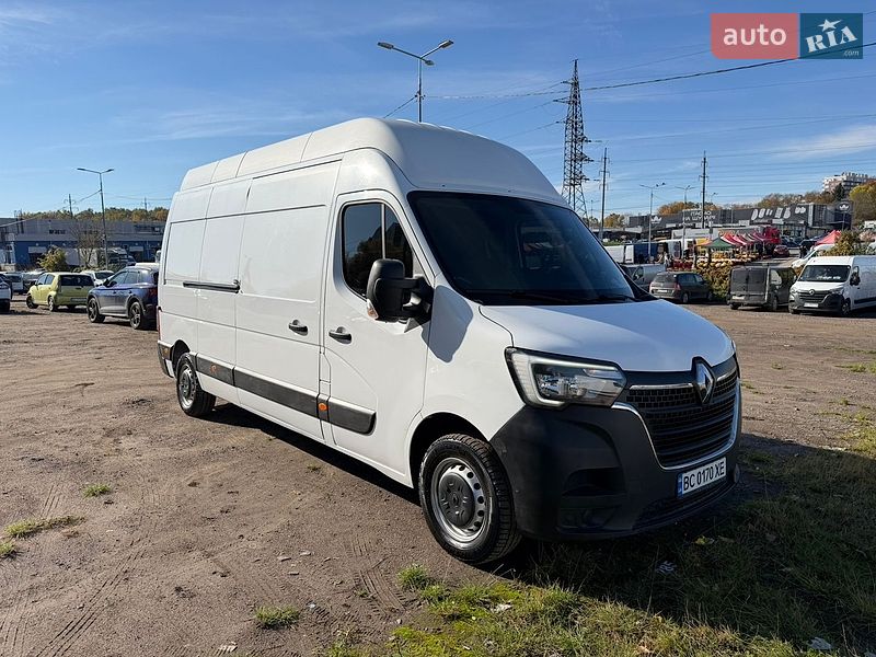 Вантажний фургон Renault Master 2022 в Львові