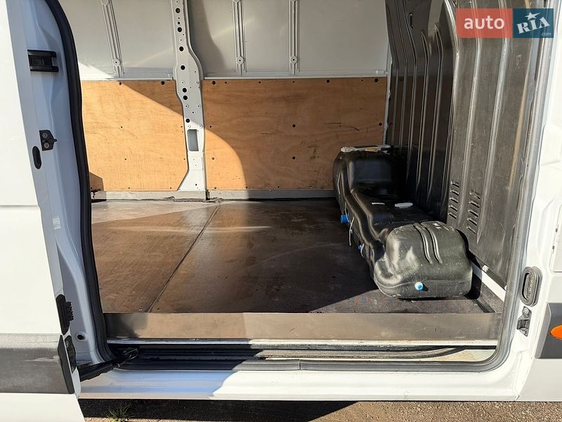 Вантажний фургон Renault Master 2022 в Львові
