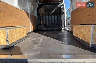 Вантажний фургон Renault Master 2022 в Львові