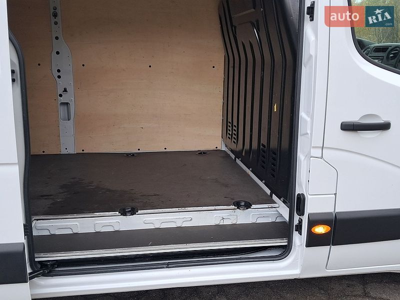 Грузовой фургон Renault Master 2019 в Бердичеве