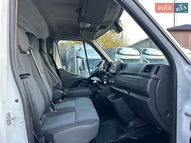 Вантажний фургон Renault Master 2021 в Хусті
