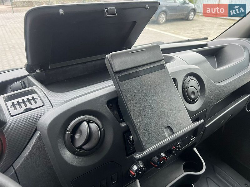 Вантажний фургон Renault Master 2019 в Бердичеві