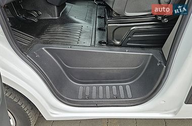 Вантажний фургон Renault Master 2021 в Радомишлі фото 12 Вантажний фургон Renault Master 2021 в Радомишлі