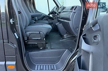 Вантажний фургон Renault Master 2022 в Хмельницькому