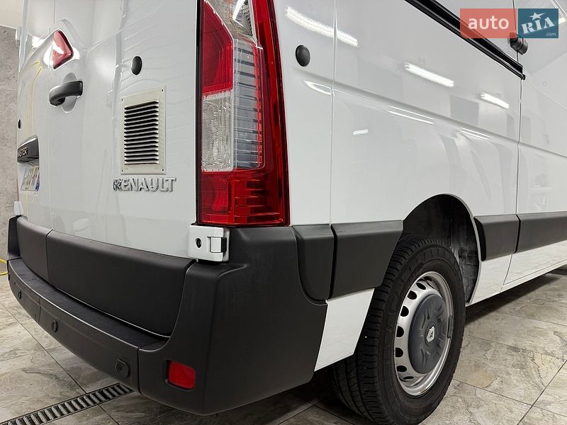 Грузовой фургон Renault Master 2022 в Полтаве